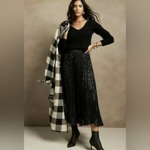 Elegant Black V Neck Sweater